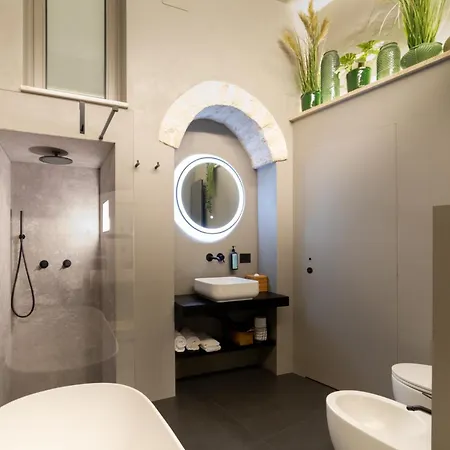 Trullo Delle Sfere- Luxury Trullo With Jacuzzi Casa de Férias