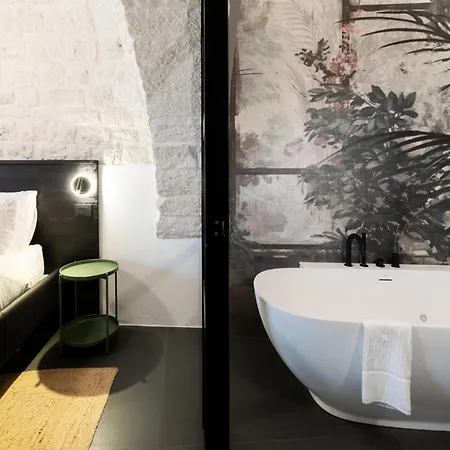 Trullo Delle Sfere- Luxury Trullo With Jacuzzi And Parking