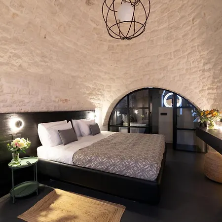 Trullo Delle Sfere- Luxury Trullo With Jacuzzi Casa de Férias