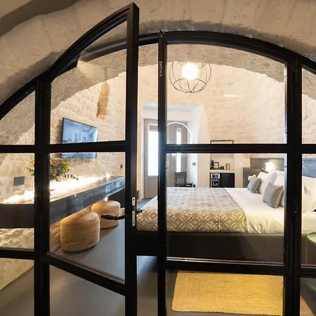 Trullo Delle Sfere- Luxury Trullo With Jacuzzi And Parking *