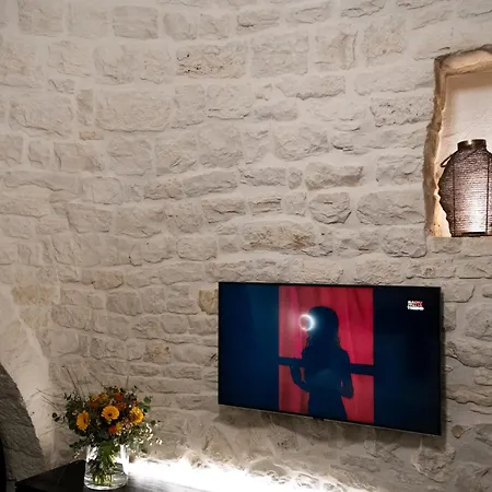Trullo Delle Sfere- Luxury Trullo With Jacuzzi And Parking * Alberobello